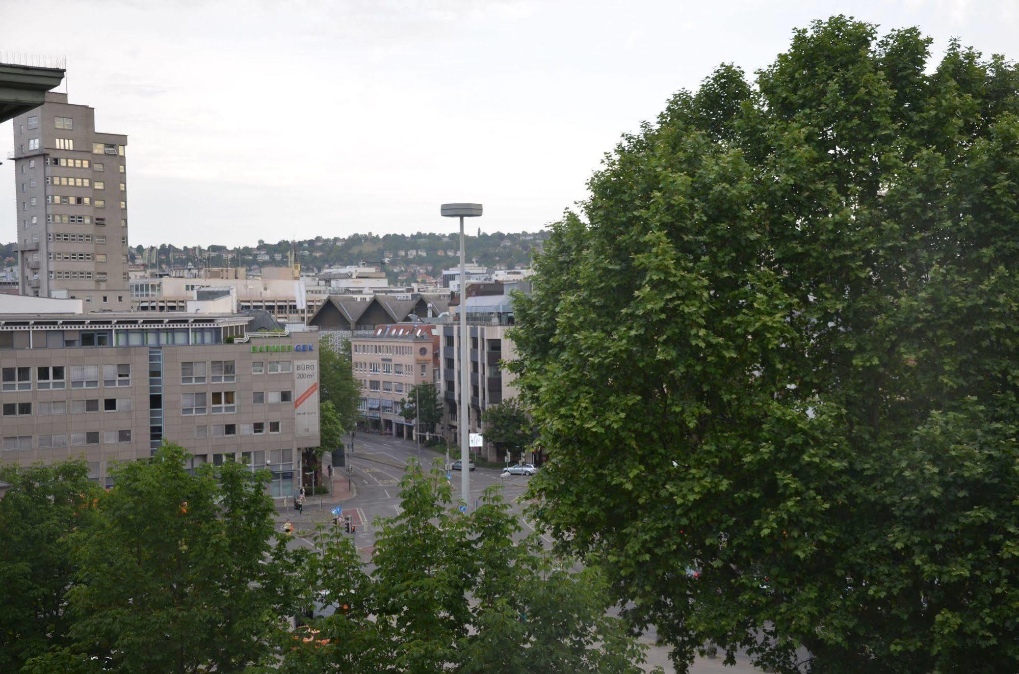 Hotel am Wilhelmsplatz Stuttgart Buitenkant foto